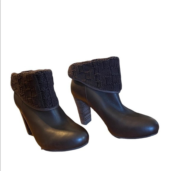 Ugg Dandylion Brown Leather Block Heeled Boots. Size 8.5 - Picture 6 of 14